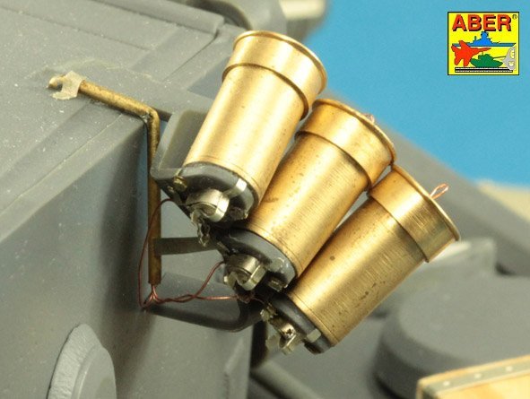Aber 16026 Smoke grenade launchers for German vehicles such as: Tiger I, Panther D, Puma, Luchs, Stug IIIG 1/16 – image 10