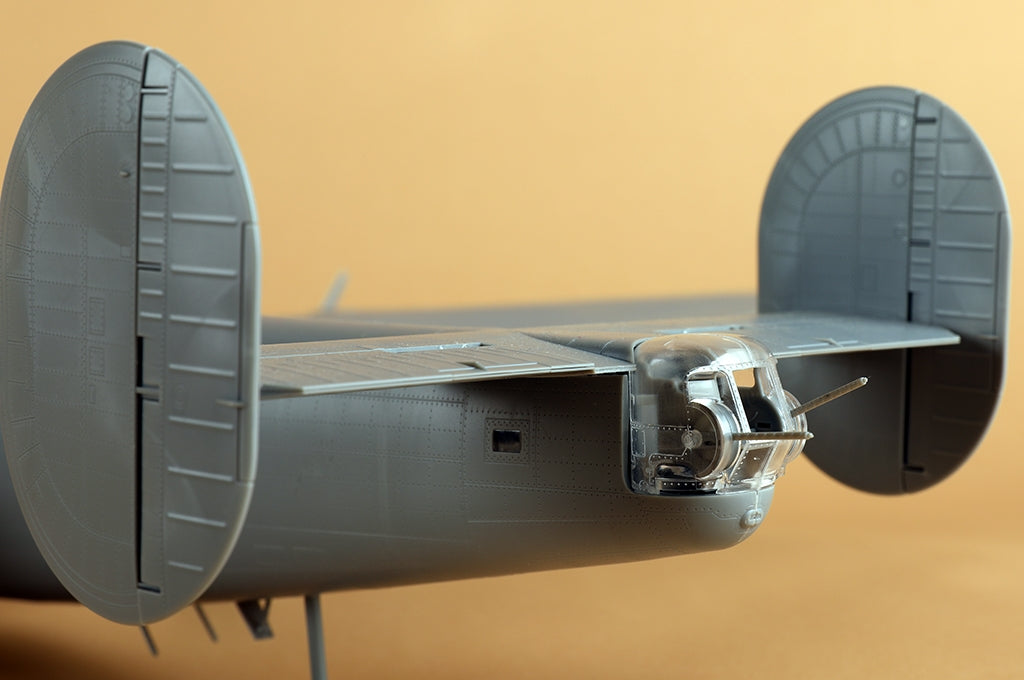 Hobby Boss 81774 Consolidated B-24J Liberator 1/48 – zdjęcie 18