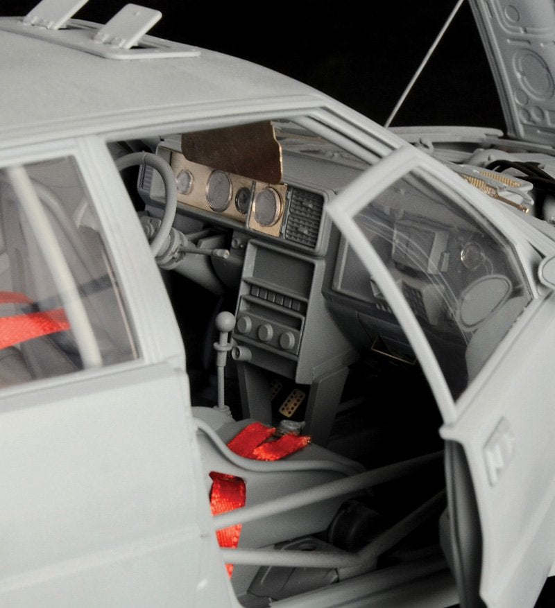 Italeri 4709 Lancia Delta HF integrale 16v 1/12 – zdjęcie 9
