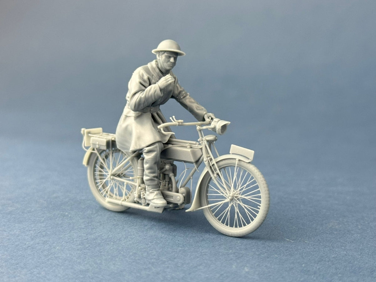 Copper State Models F35-061 British Dispatch Rider on a short break (Motorcycle not included) 1/35 – image 2