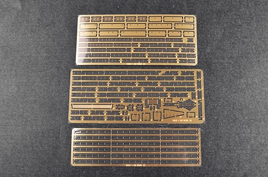 Trumpeter 05633 Aircraft Carrier Weser 1/350 – image 12