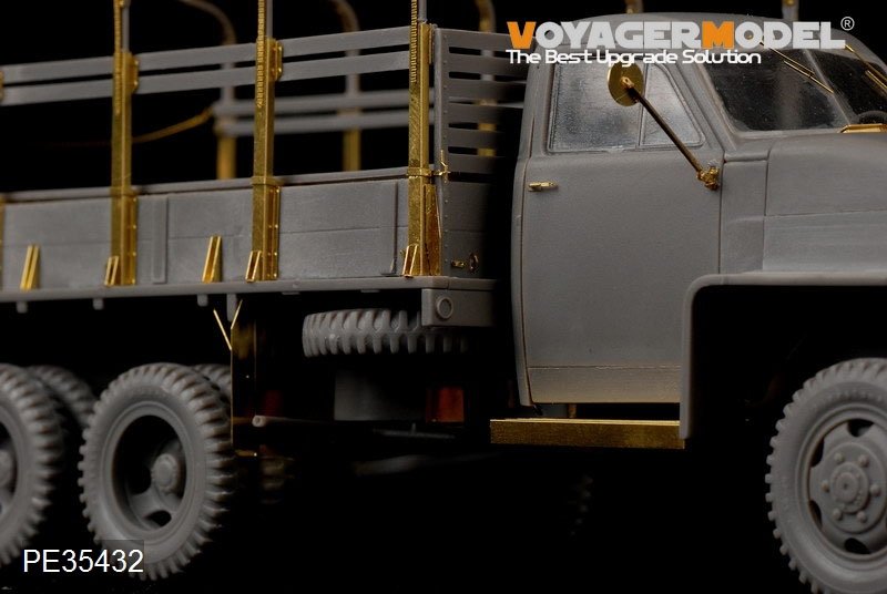 Maquette Voyager PE35432 Camion Studebaker US6 russe de la Seconde Guerre mondiale pour ITALERI 6499 / ICM 35511 1/35  – image 6
