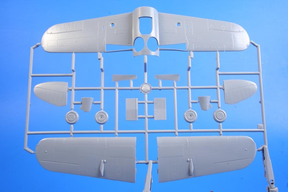 Special Hobby 48180 Model 239 Buffalo Taivaan Helmi over Finland 1/48 – zdjęcie 2