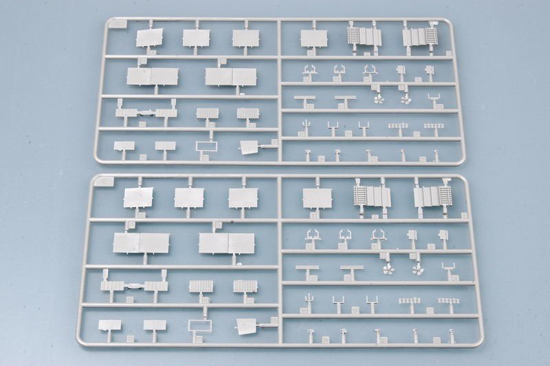 Trumpeter 05714 USS Nimitz CVN-68 1/700 – zdjęcie 6