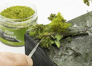 Model Scene 750-11 Fine Leaves - Light Green 120 ml