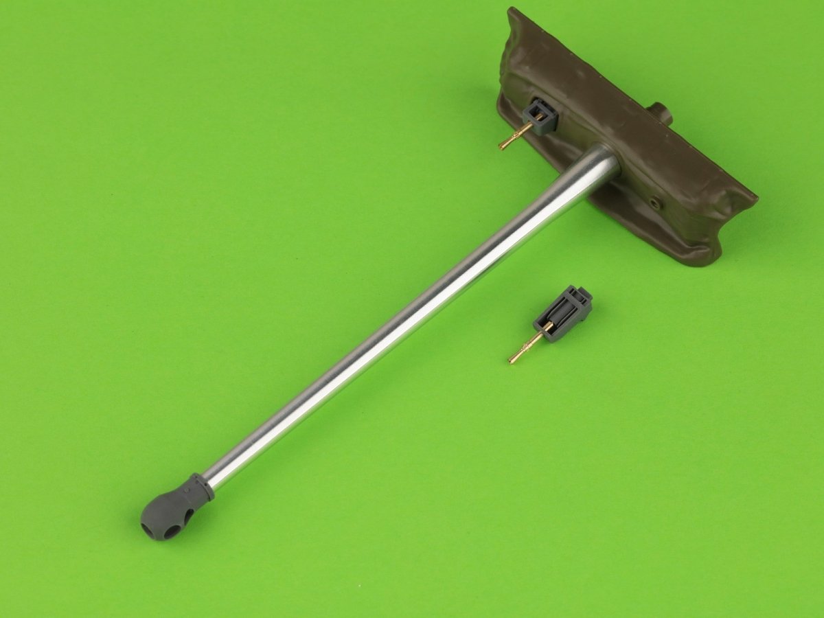 Master GM-35-047 A34 Comet - 77mm HV gun barrel &amp;amp; Besa MG barrels with resin mounts (for Tamiya kit) 1/35 – zdjęcie 2