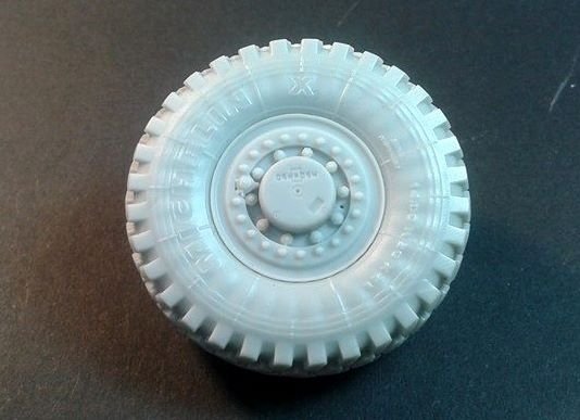 Panzer Art RE35-437 M 1240 M-ATV road wheels 1/35 – zdjęcie 2