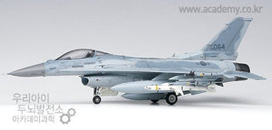 Academy 12418 KF-16C Fighting Falcon 1/72 – image 2