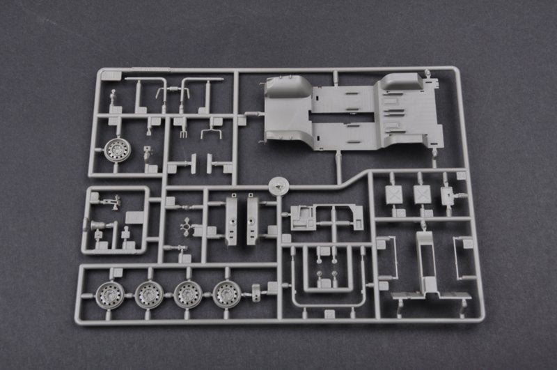 Trumpeter 05518 JGSDF type 73 Light Truck (Police) 1/35 – image 8