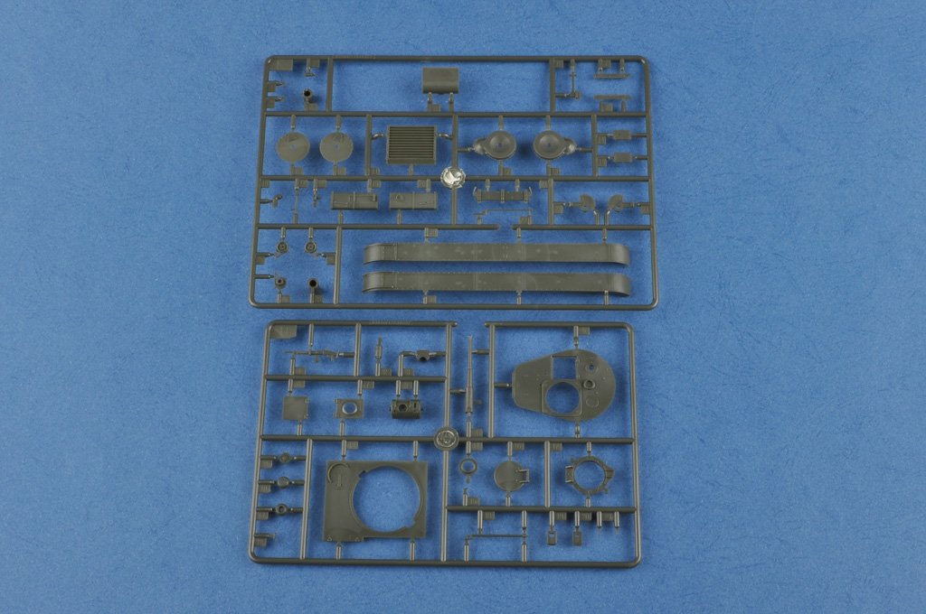 Hobby Boss 83810 Soviet T-26 Light Infantry Tank Mod.1936-1937 1/35 – zdjęcie 9
