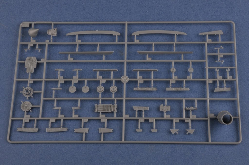 Hobby Boss 81758 Su-17M4 Fitter-K 1/48 – image 8