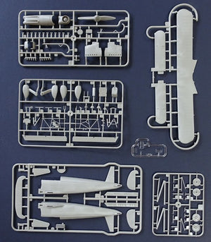Roden 454 Arado Ar 68F 1/48 – Bild 3