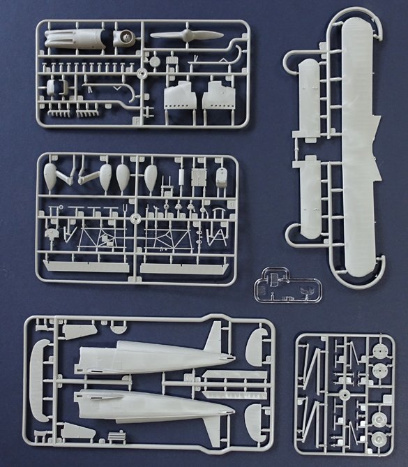 Roden 454 Arado Ar 68F 1/48 – Bild 3