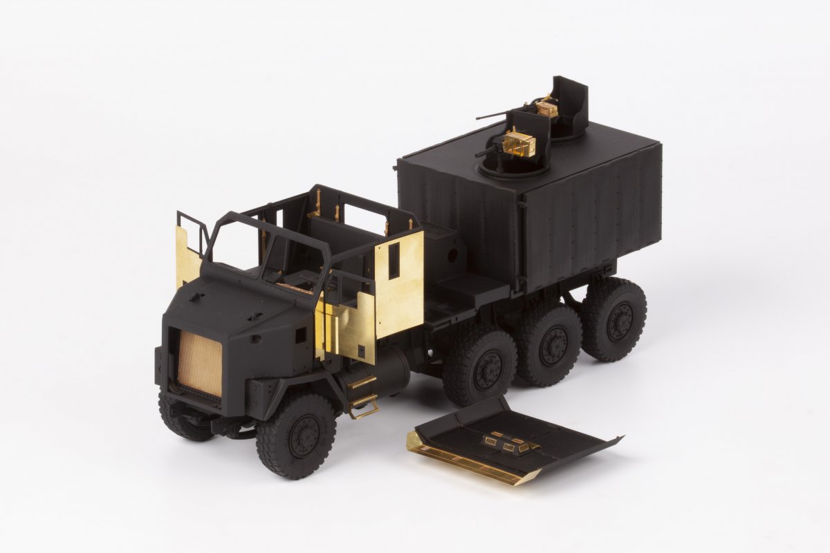 Eduard 36491 M1070 Gun truck HOBBY BOSS 1/35 – image 2