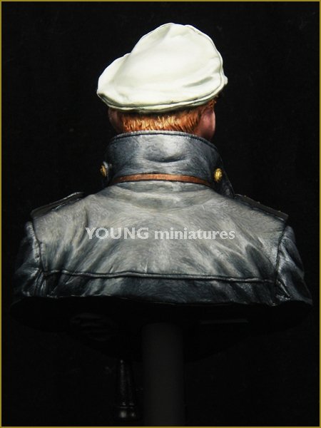 Young Miniatures YM1847 U-BOAT COMMANDER WWII 1/10 – zdjęcie 5