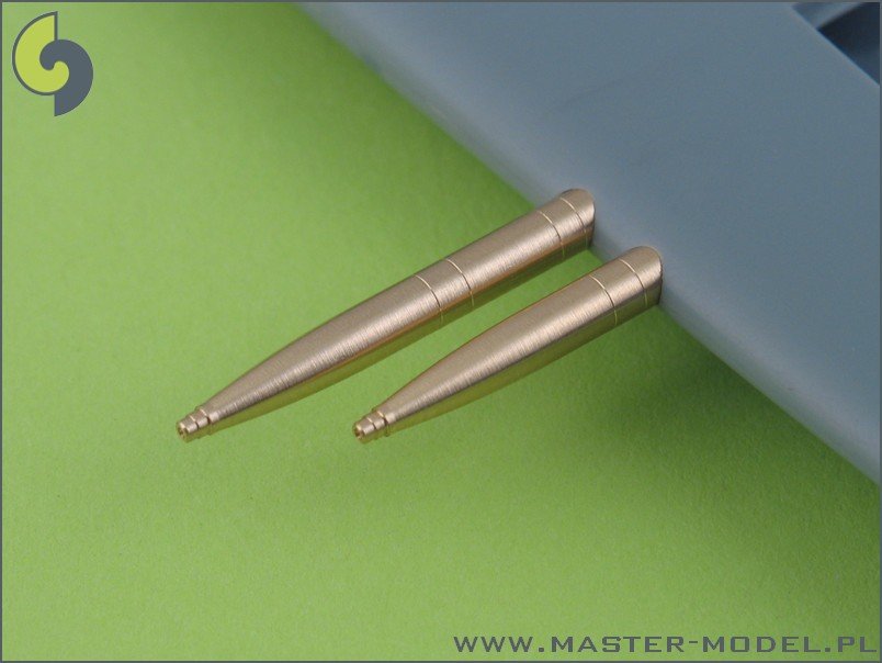 Master AM-48-006 Supermarine Spitfire late E wing or revised wing - Hispano 20mm &amp;amp; .50cal in fairings 1/48 – zdjęcie 3