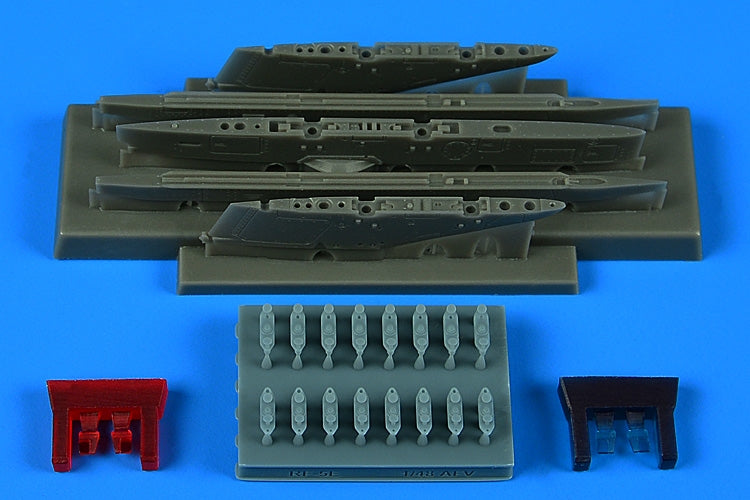 Aires 4919 RF-5E Tiger II pylons & missile launchers AFV Club 1/48