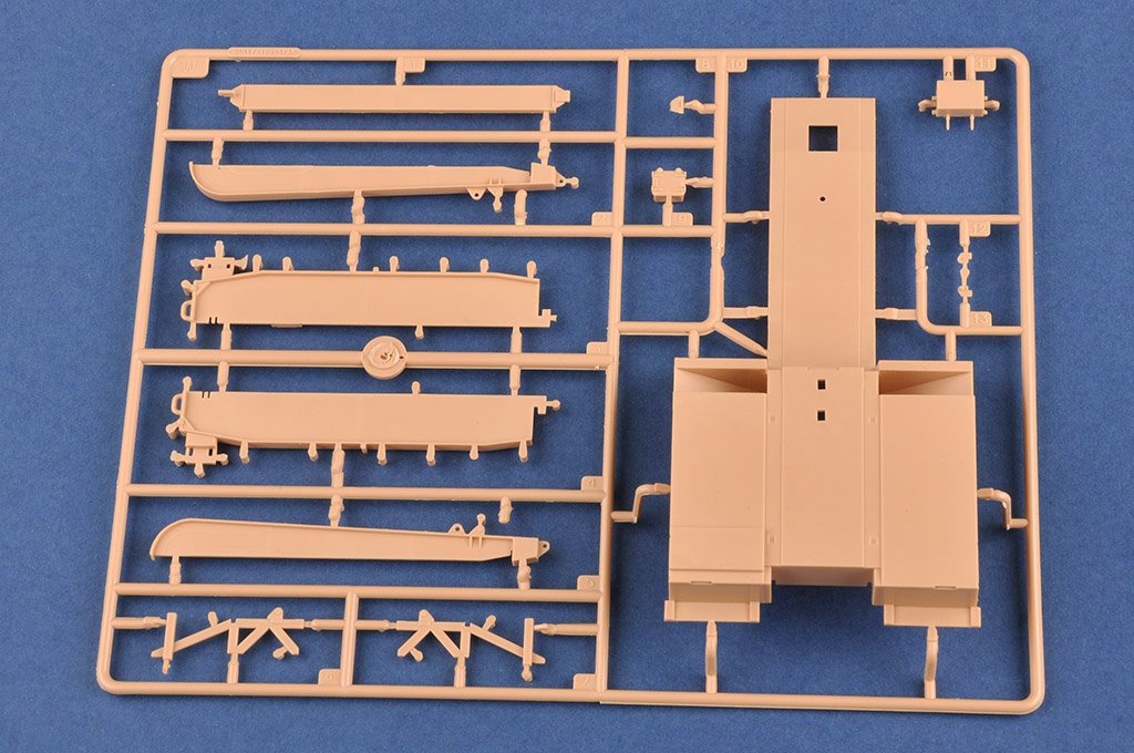 Hobby Boss 85517 Russian BAZ-64022 with 5P85TE2 TEL S-400 1/35 – image 12