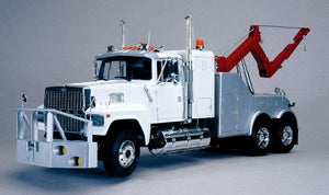 Italeri 3825 US Wrecker Truck 1/24 – image 2