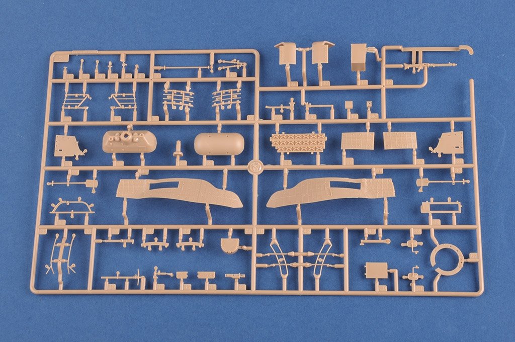 Hobby Boss 84503 Leopard C2 (Canadian MBT) 1/35 – image 5