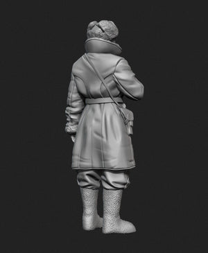 Panzer Art FI35-129 Soviet tank officer in sheepskin coat No.1 1/35 – zdjęcie 3