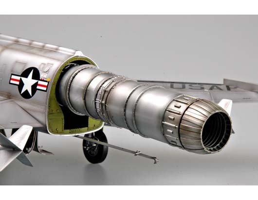 Trumpeter 02232 North American F-100D Fighter 1/32 – image 8