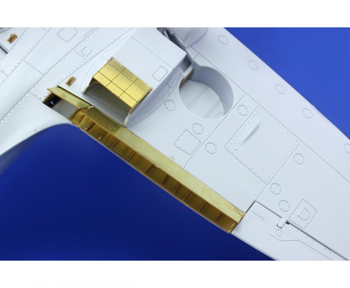Eduard 48770 Spitfire PR. XIX landing flaps 1/48 Airfix – zdjęcie 3