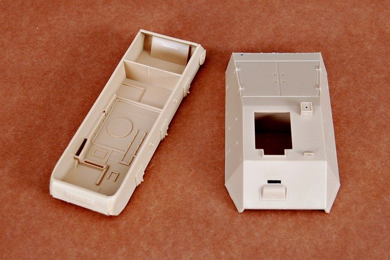 Trumpeter 00355 German 38(H) the artillery observation vehicle 1/35 – zdjęcie 10