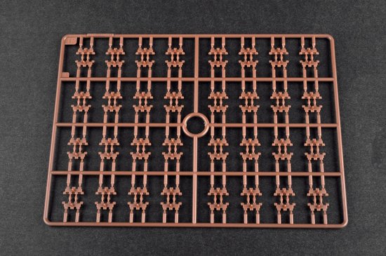 Trumpeter 09501 AT-T Artillery Prime Mover 1/35 – zdjęcie 11