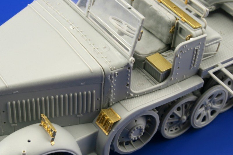 Eduard 36104 Sd. Kfz.7/2 (early) Flak 37 37mm 1/35 Trumpeter – zdjęcie 8