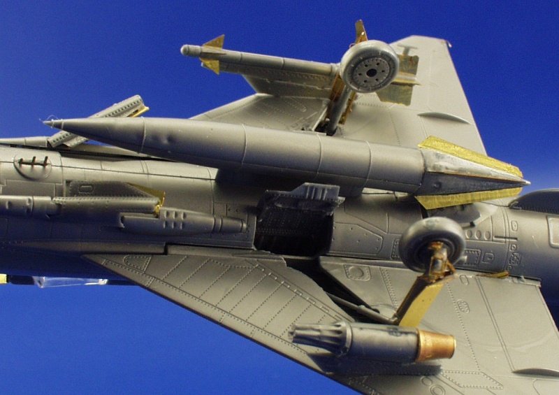 Eduard 73260 MiG-21F-13 Fishbed C 1/72 REVELL – image 8