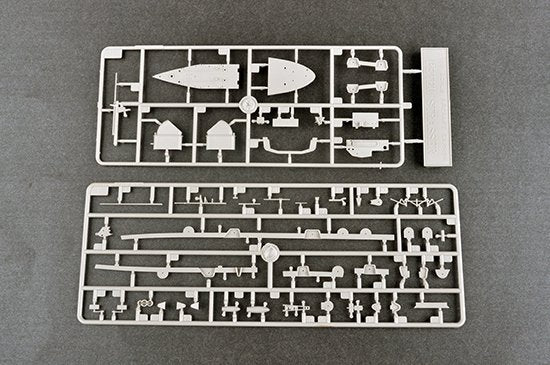 Trumpeter 06710 German Navy Aircraft Carrier DKM Peter Strasser 1/700 – immagine 7