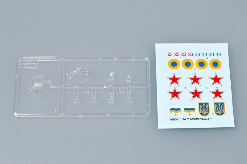 Trumpeter 03904 TU-95MS Bear-H 1/144 – zdjęcie 3
