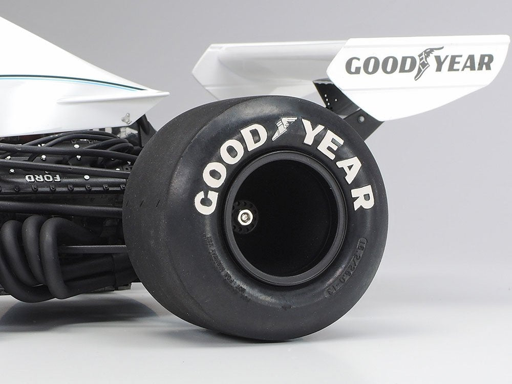 Tamiya 12042 Martini Brabham BT44B 1975 1/12 – image 8