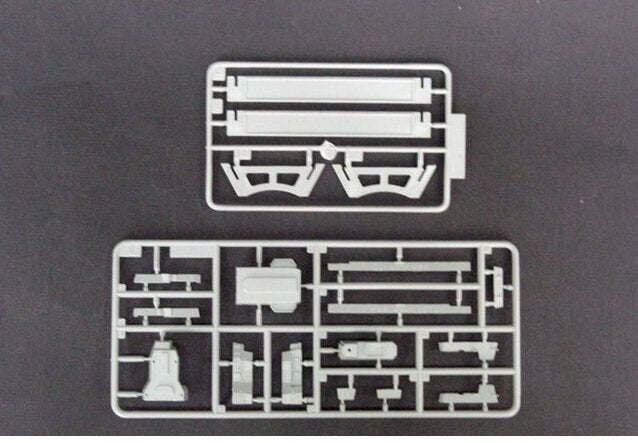 Trumpeter 05708 USSR Frunze Battle Cruiser 1/700 – image 7