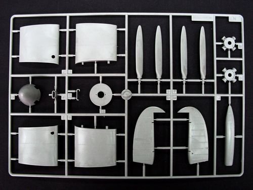 Trumpeter 02404 Spitfire Mk Vb Floatplane 1/24 – zdjęcie 12