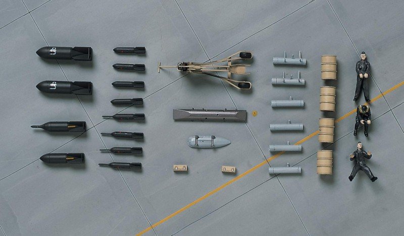 Hasegawa X48-9 Luftwaffe Pilot figures and Equipment WWII (1/48) – image 2