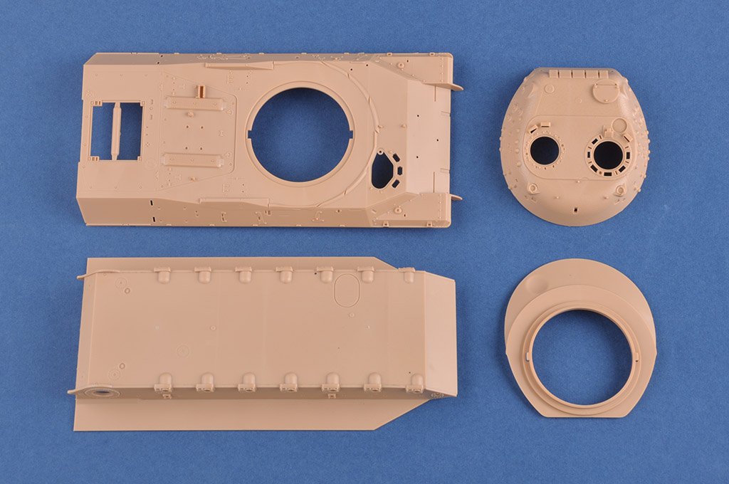 Hobby Boss 84503 Leopard C2 (Canadian MBT) 1/35 – image 4