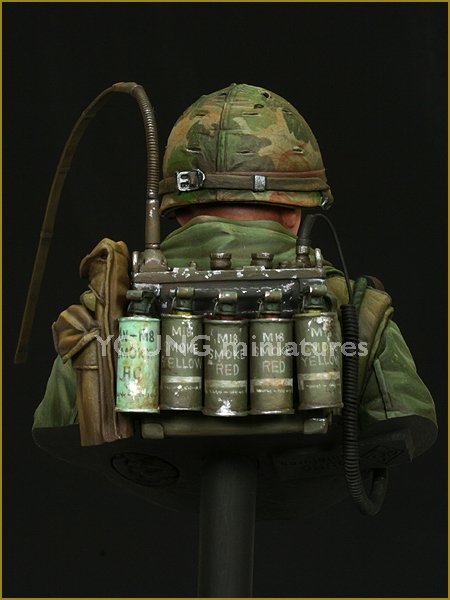 Young Miniatures YM1817 USMC Hue. Vietnam 1968 1/10 – image 5
