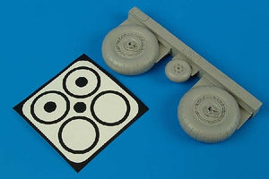 Aires 2086 Junkers Ju 88A-1 wheels &amp;amp; paint masks 1/32 Revell