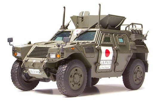 Tamiya 35275 JGSDF Light Armored Vehicle Iraq Humanitarian Assistance Team 1/35 – zdjęcie 4