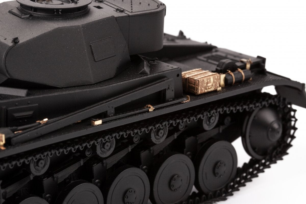 Eduard 36477 Panzer II Ausf. F ACADEMY 1/35 – image 3