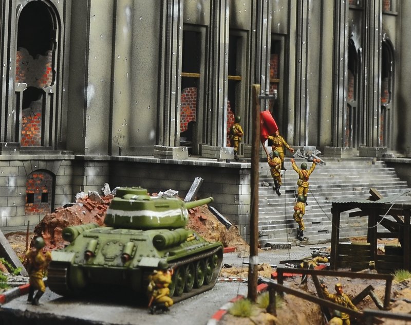 Italeri 6195 Battle for the Reichstag 1945 - BATTLE SET 1/72 – zdjęcie 2