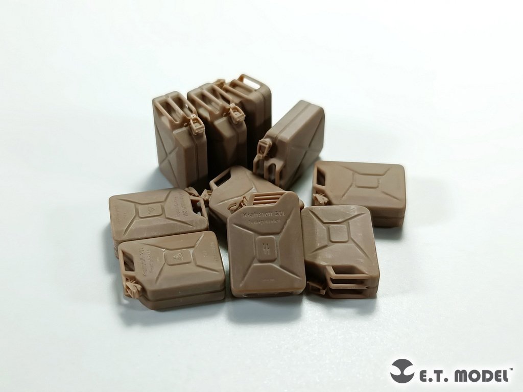E.T. Model P35-242 WWII German 20L JERRY CANS SET(3D Printed) 1/35 – zdjęcie 4
