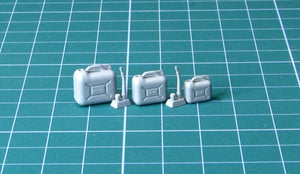 EUREKA XXL E-042 Plastic Jerry Can 5, 10 i 20 L 1/35 – zdjęcie 4