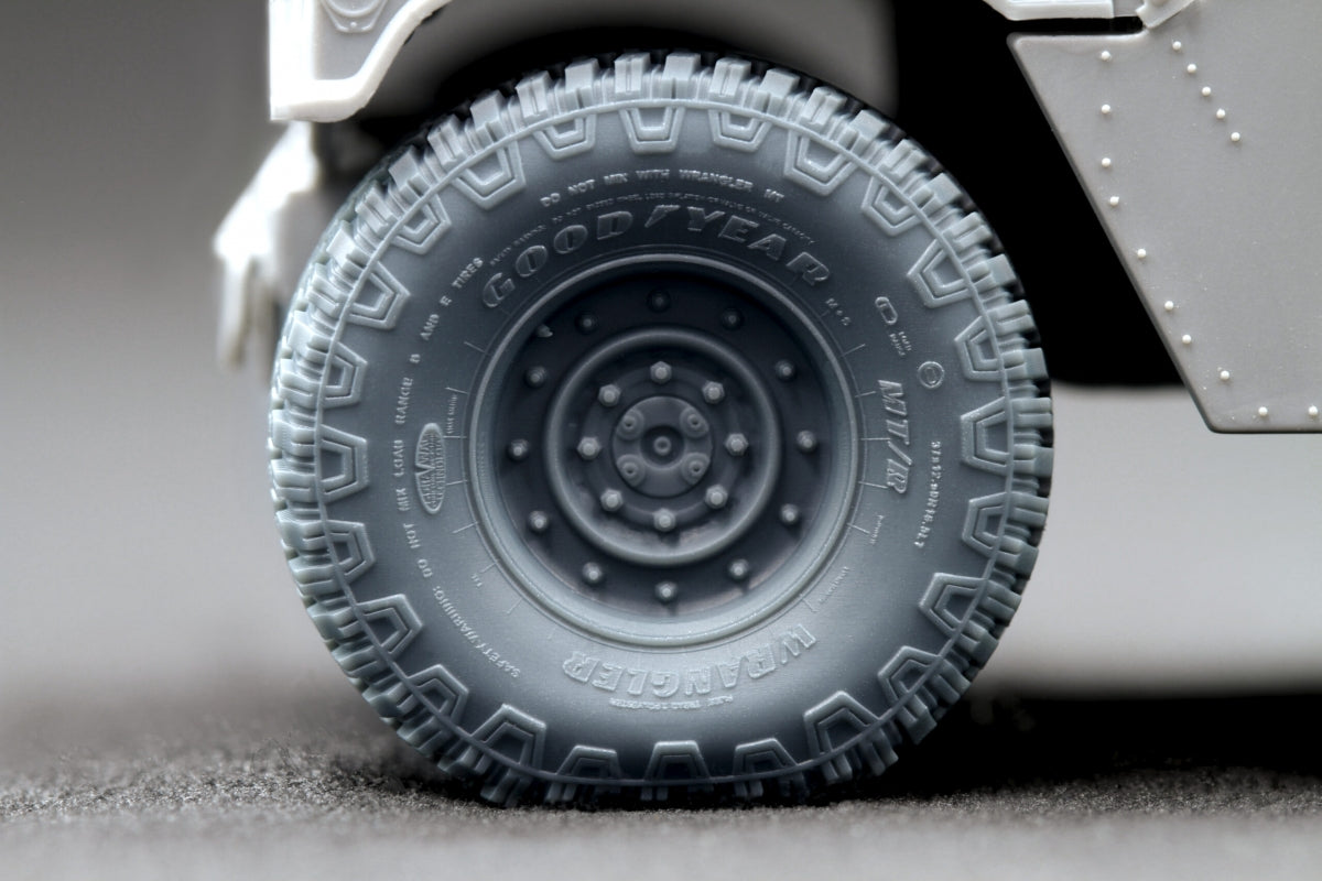 ScaleX WM 35002S HMMWV MT/R 12-bolt Sagged wheel set (for Academy, ICM) 1/35