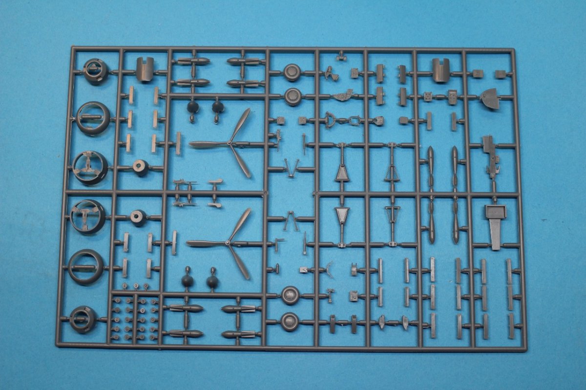 Fly 72040 PZL.37 A Łoś A 1/72 – immagine 3