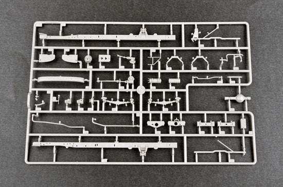 Trumpeter 01033 Russian Zil-131V towed PR-11 SA-2 Guideline 1/35 – zdjęcie 8