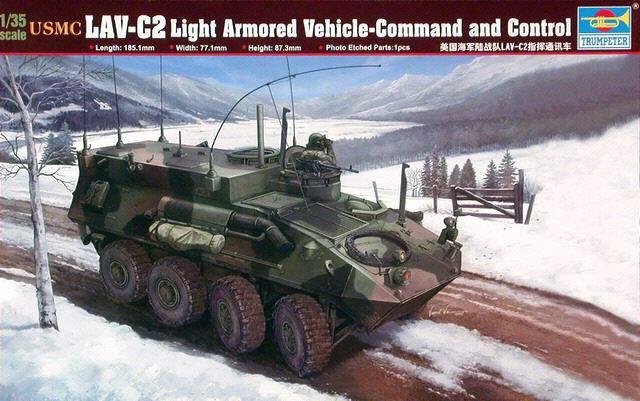 Trumpeter 00371 USMC LAV-C2 Light Armored Vehicle-Command&amp;amp;Control (1/35)