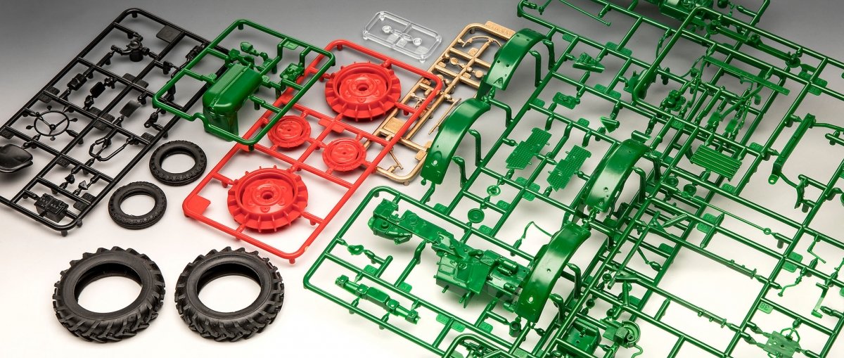 Revell 67821 Deutz D30 - Model Set 1/24 – image 3